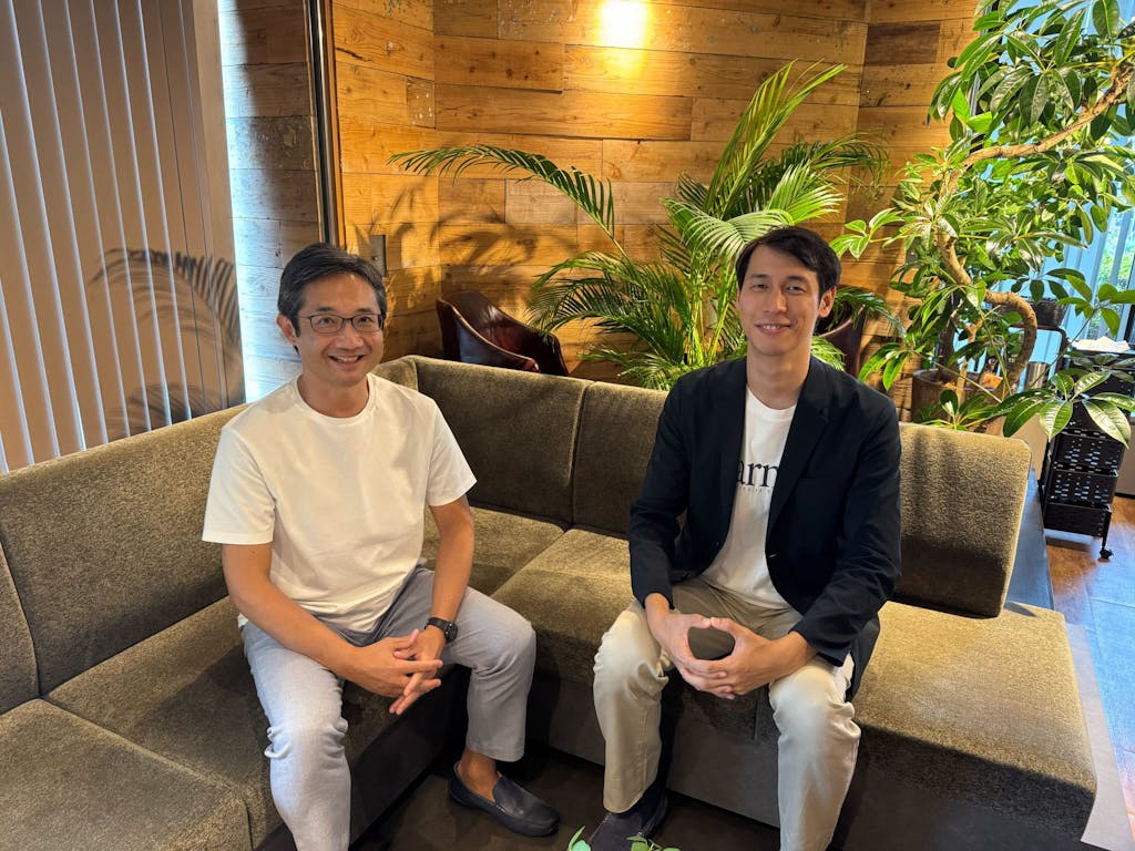 (左)株式会社ギックス 吉田 周平と、(右)LINEヤフー株式会社
関野 聡史氏の写真