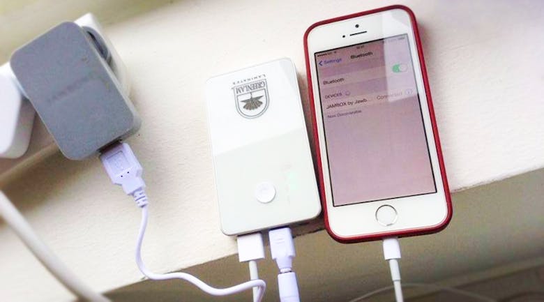おもしろい 便利でおしゃれなスマートフォン充電器をご紹介 おもしろい 便利でおしゃれなスマートフォン充電器をご紹介
