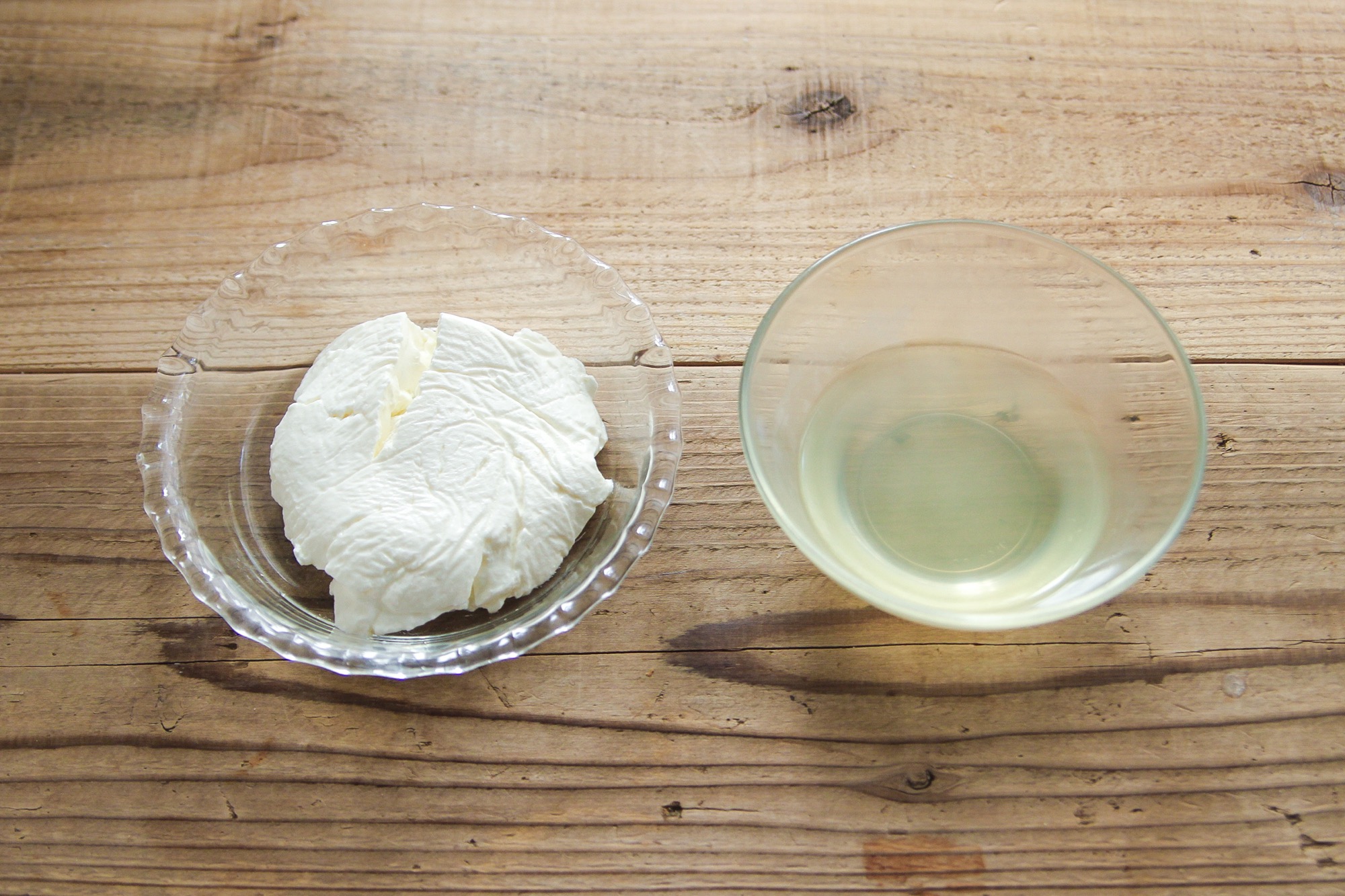 世界の発酵食品レシピvol 3 水切りヨーグルトと赤い果実のサラダ 菌トレ Kintre