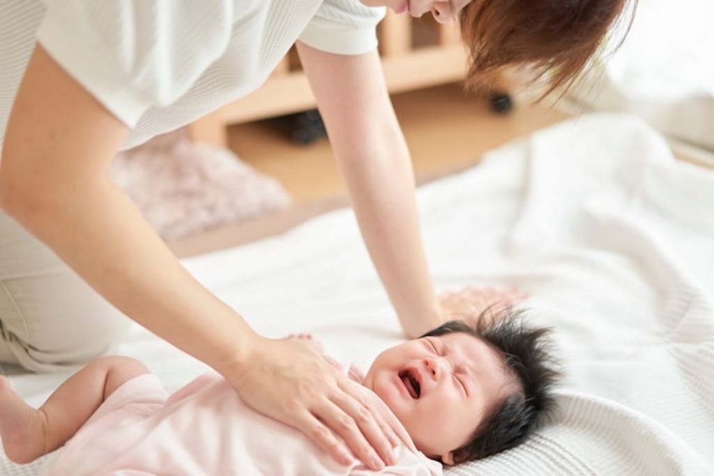 妊娠中から出産後に、なぜ眠れなくなるの?その対策は?