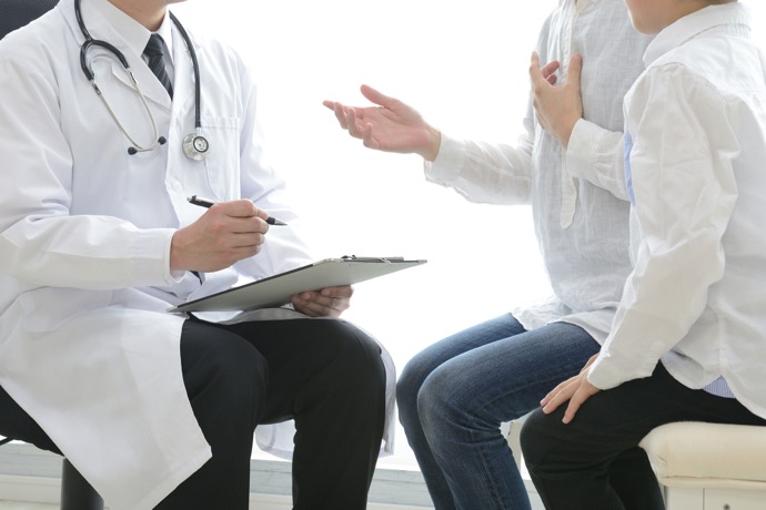 便秘で起こる「腹痛」の理由や痛みを、医師に正しく伝えるには?