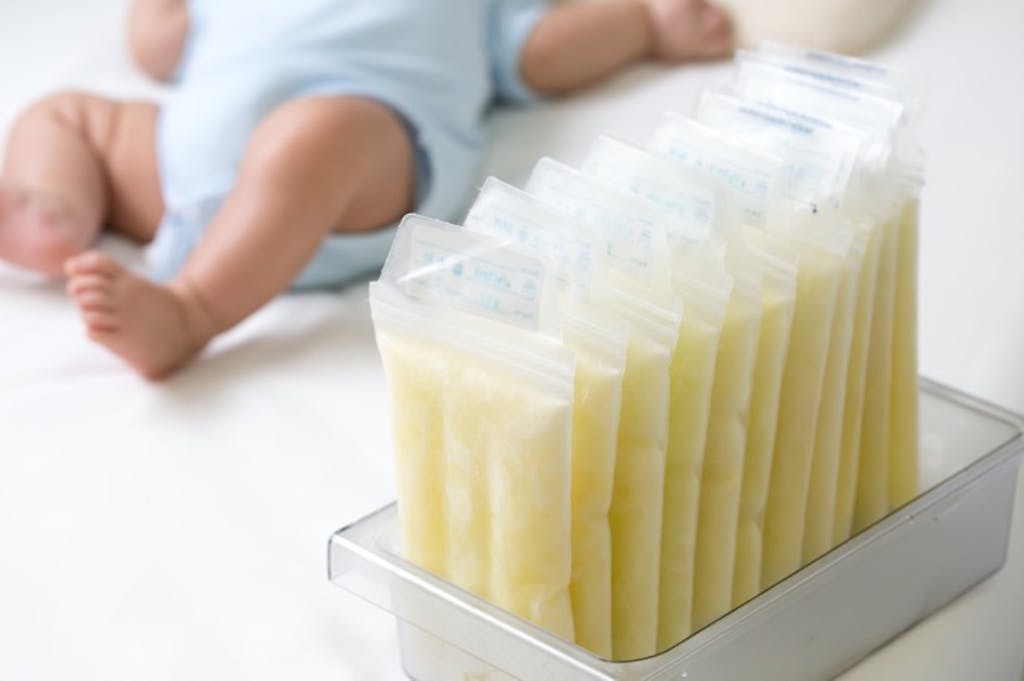 粉ミルクでは赤ちゃんの腸内のビフィズス菌は育たないって本当? その答えと理由を解説!