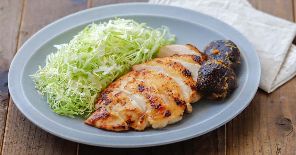 腸内環境を整える お肉をおいしくする 味噌 で作ろう 鶏むね肉の味噌マヨ漬け焼き 菌トレ Kintre