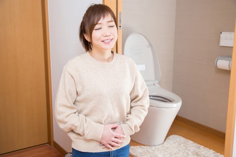 水に浮くうんち=健康って本当? うんちの成分と水に浮く理由から考える