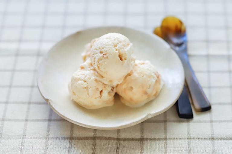 生きた発酵菌を摂れる！「生味噌」のスイーツレシピ：味噌ミルクアイス