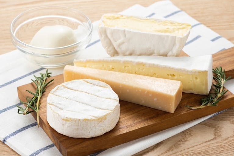 不足しがちなカルシウム&乳酸菌を「チーズ」でプラス!:クリームチーズ味噌サンド