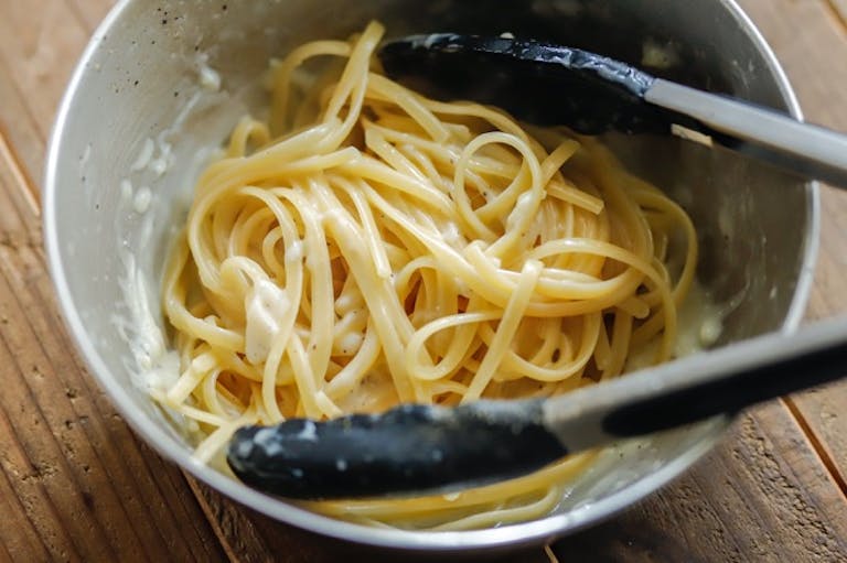 チーズと黒胡椒だけでこの深み!? チーズを味わうパスタ:「カチョエペペ」