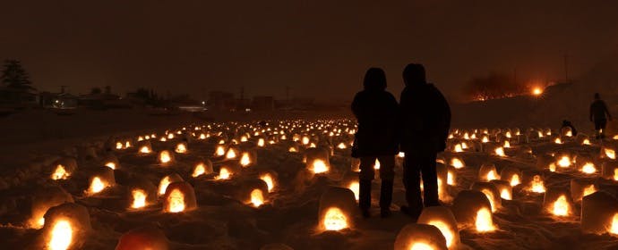 雪の中、家族でほっこりあったまる。冬限定「かまくらイベント」へドライブに行こう！