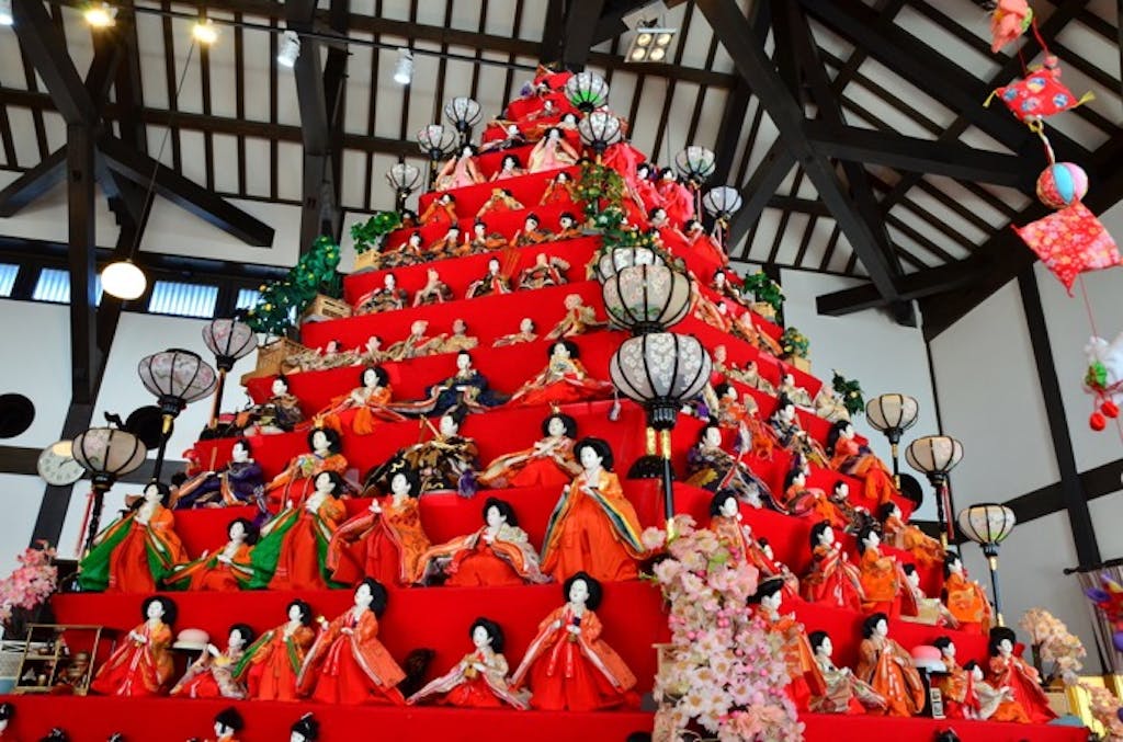 ビッグな雛壇を家族で見に行こう!「ひな祭り」ドライブスポット