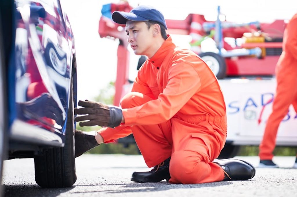 緊急時が来る前に知っておきたい、パンク修理キットの使い方と使い所