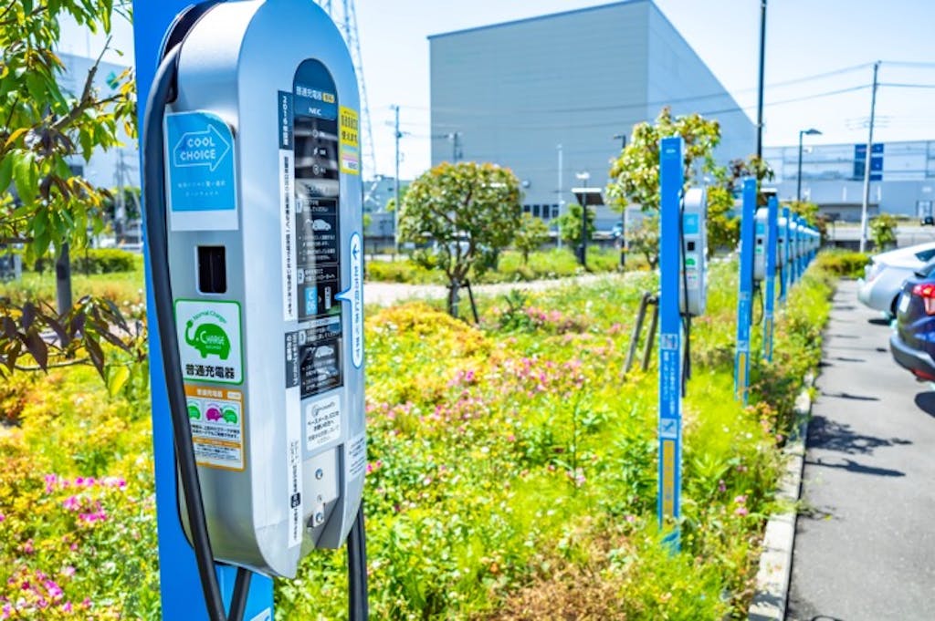 実はガソリン車よりも歴史が古かった! 5月20日は電気自動車の日