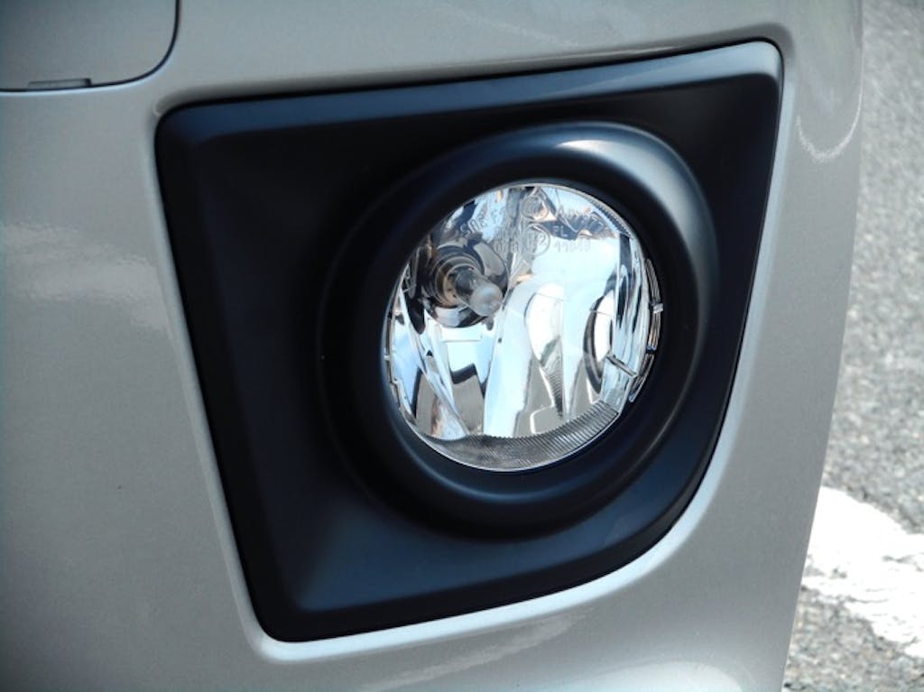 車のライトの種類とその役割とは On The Road 車のライトの種類とその役割とは On The Road