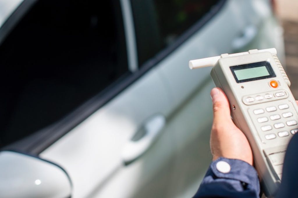酒気帯び運転と酒酔い運転との違いはどこにある?