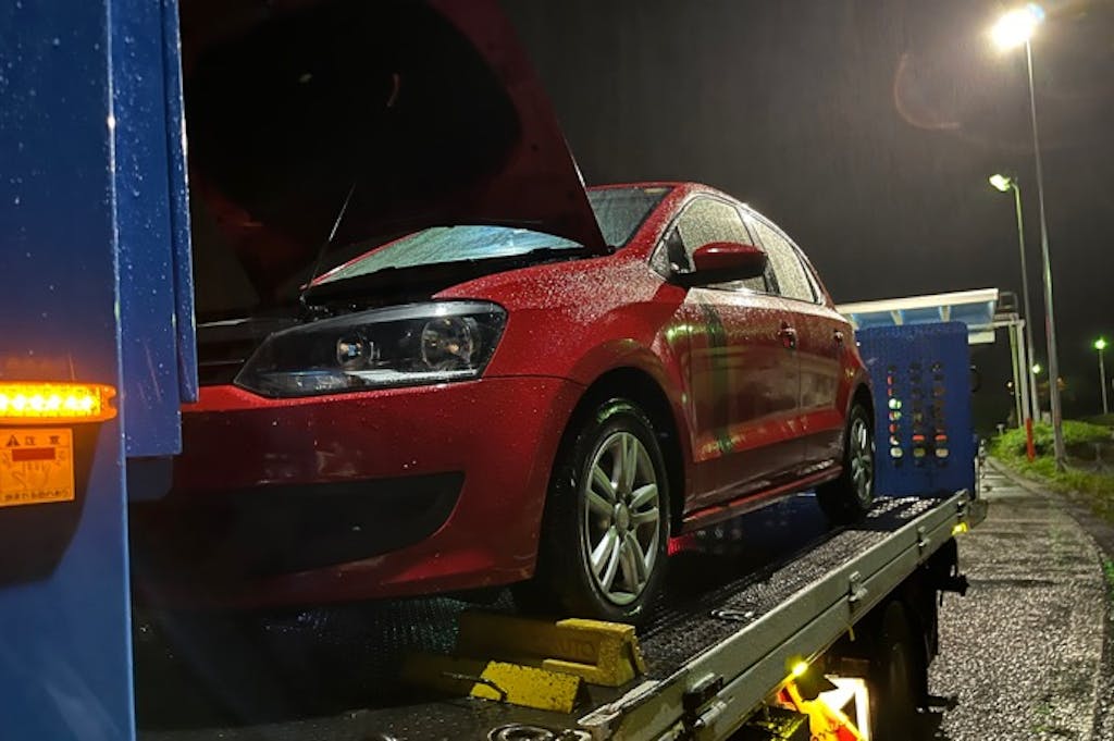 エンジン音がおかしい?原因や対策方法