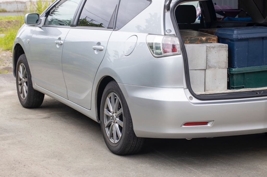 タイヤバーストの原因とその対処法とは?