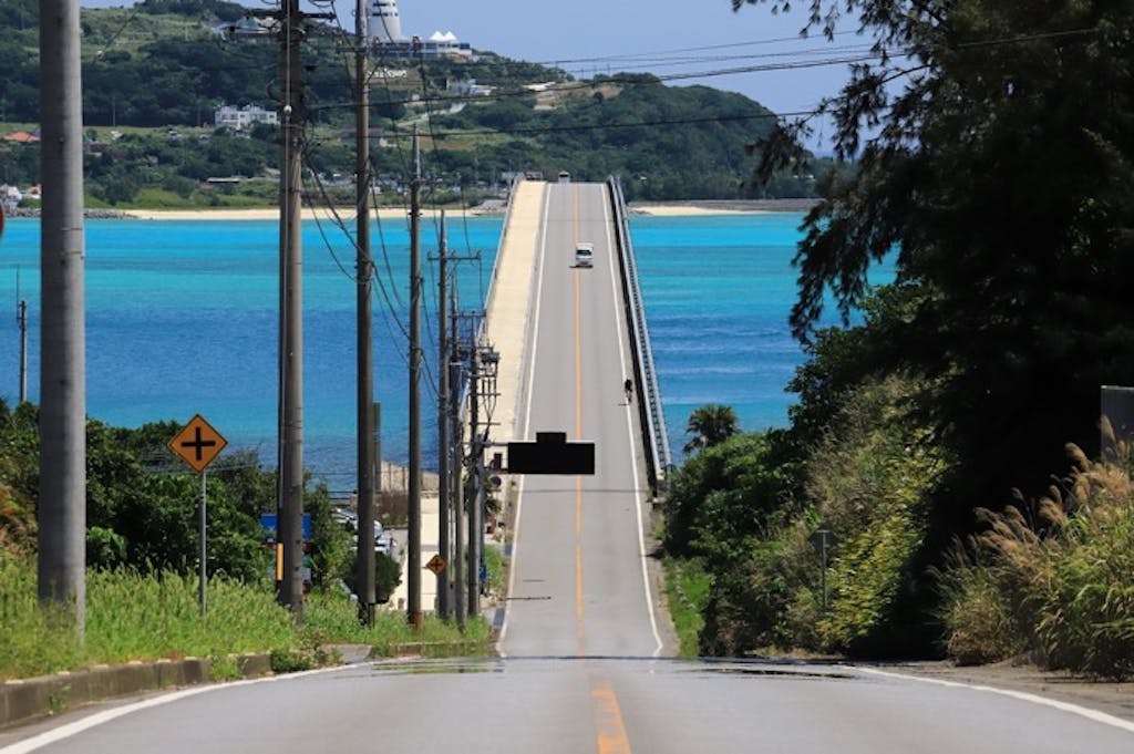 沖縄旅行はドライブで満喫!絶景スポットを紹介!
