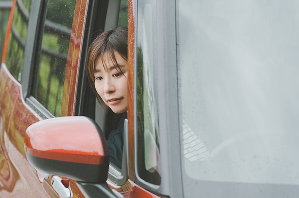 縦列駐車のコツを解説!ポールがないとき何を見る?