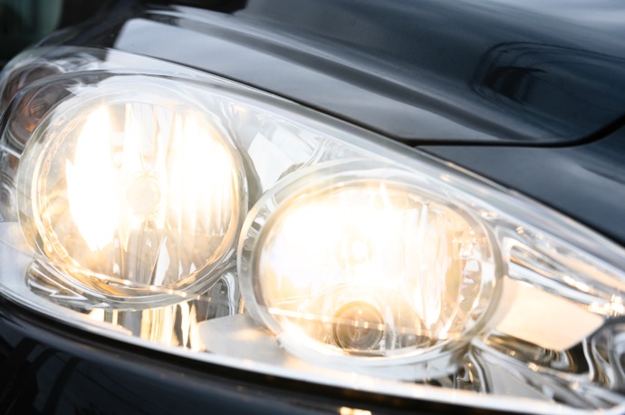 自分でできる！安全・法規対応のヘッドライト交換術 