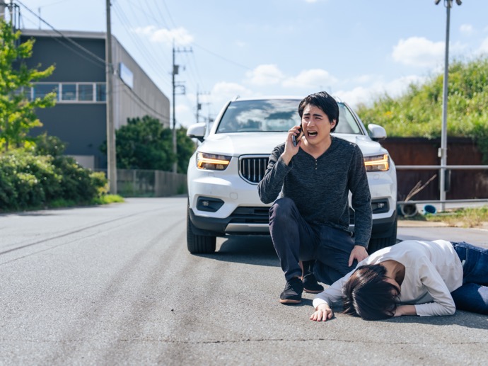 救護義務違反とは何か？ドライバーが知るべき法律と対応