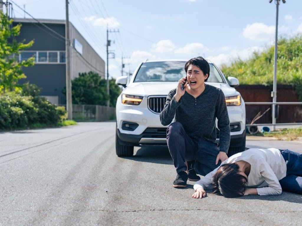 救護義務違反とは何か?ドライバーが知るべき法律と対応