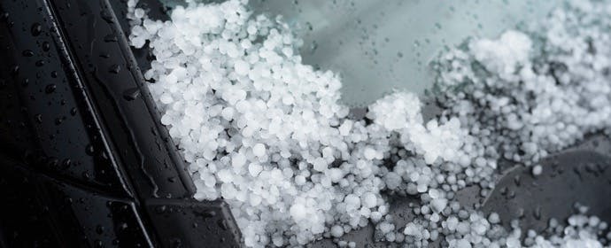 クルマの雹害はどう対処する？：安全対策・修理・保険の基礎知識