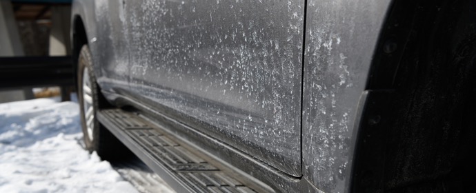 融雪剤から車を守る下回り洗車術｜頻度や洗い方を解説