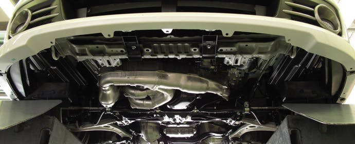 クルマの下回り錆対策を自分で!DIYの手順・道具・注意点をタイヤメーカーが徹底解説