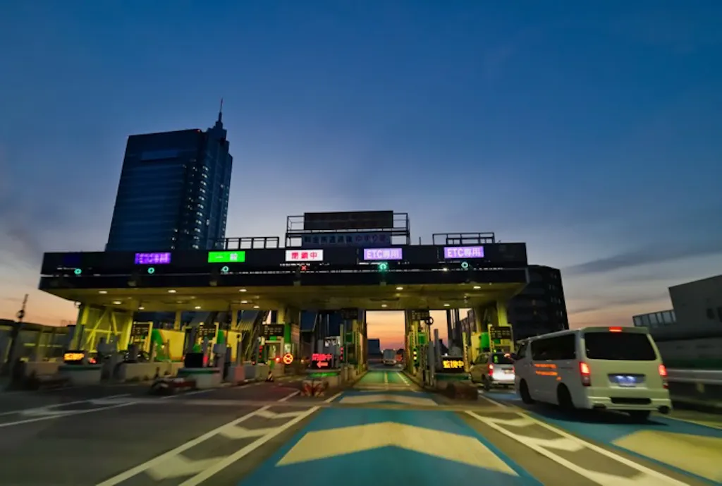 ゴールデンウィークのドライブを快適に!渋滞を回避するための完全ガイド