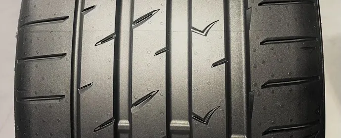 方向性タイヤ・非対称パターンの取り付け向きと注意点｜知っておきたい装着法の基本