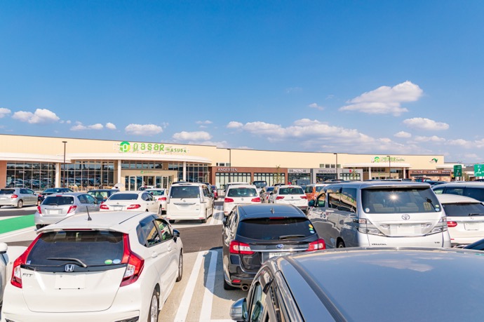高速道路の走り方ガイド｜初心者が押さえるべきマナーと安全運転のコツ