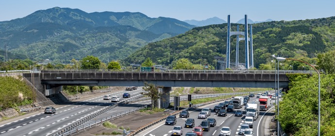 家族ドライブの渋滞でも疲れない！車内を快適に過ごすコツ